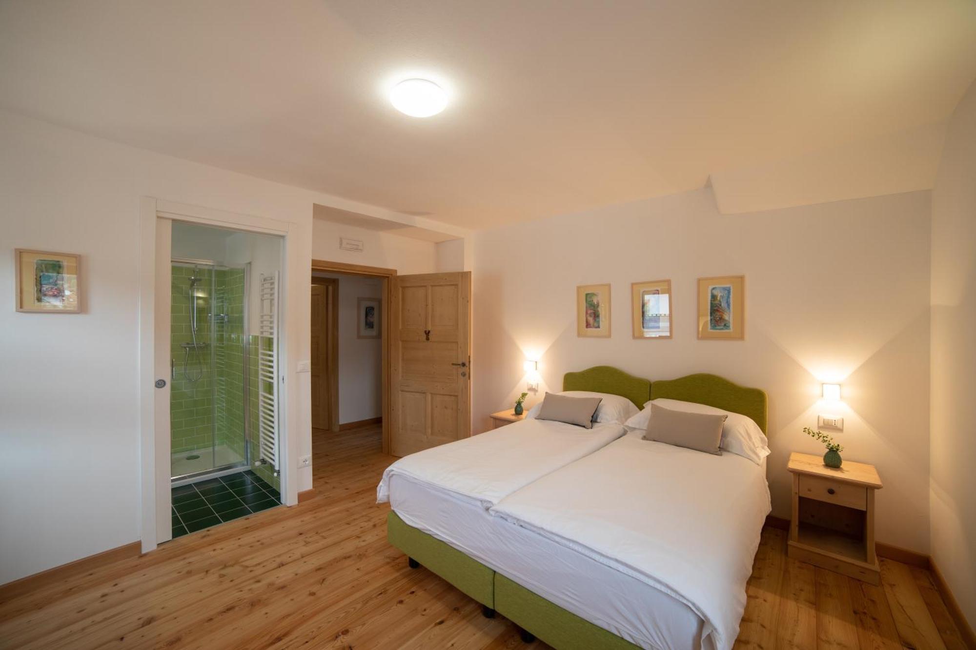 Alpedale Hotel Ovaro Kültér fotó