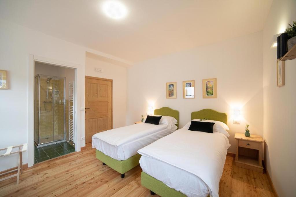 Alpedale Hotel Ovaro Kültér fotó